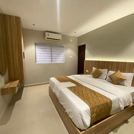 Muziris Manor Residency Hotel Kochi Buitenkant foto